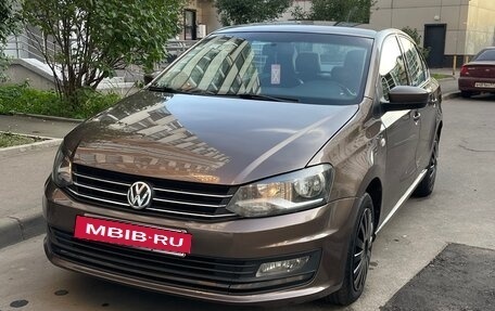 Volkswagen Polo VI (EU Market), 2016 год, 915 000 рублей, 3 фотография