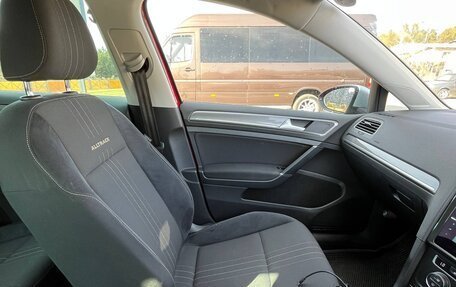 Volkswagen Golf VII, 2017 год, 2 100 000 рублей, 13 фотография