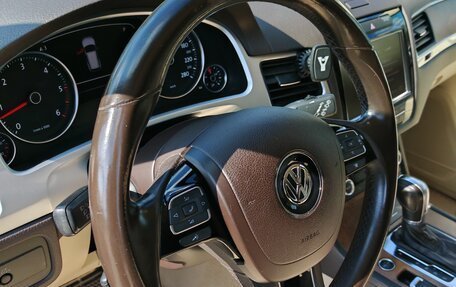 Volkswagen Touareg III, 2011 год, 2 300 000 рублей, 9 фотография