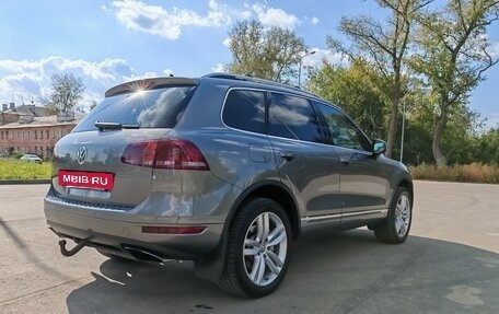 Volkswagen Touareg III, 2011 год, 2 300 000 рублей, 5 фотография
