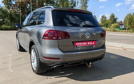 Volkswagen Touareg III, 2011 год, 2 300 000 рублей, 4 фотография