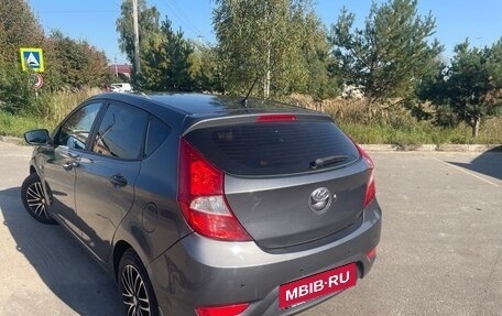 Hyundai Solaris II рестайлинг, 2012 год, 815 000 рублей, 9 фотография