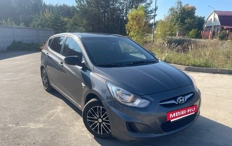 Hyundai Solaris II рестайлинг, 2012 год, 815 000 рублей, 6 фотография