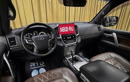 Toyota Land Cruiser 200, 2017 год, 7 290 000 рублей, 18 фотография