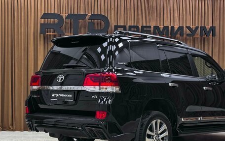 Toyota Land Cruiser 200, 2017 год, 7 290 000 рублей, 30 фотография