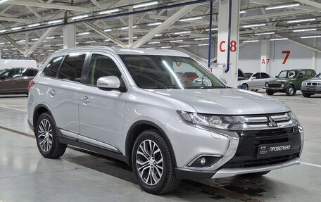 Mitsubishi Outlander III рестайлинг 3, 2015 год, 1 470 000 рублей, 3 фотография