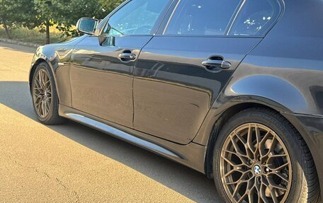 BMW 5 серия, 2004 год, 729 000 рублей, 16 фотография