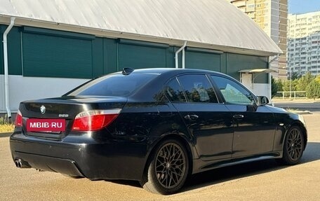 BMW 5 серия, 2004 год, 729 000 рублей, 17 фотография