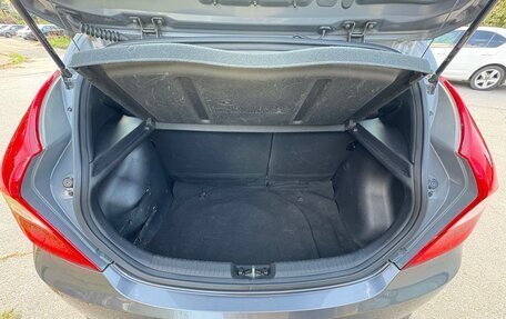 Hyundai Solaris II рестайлинг, 2015 год, 1 300 000 рублей, 5 фотография