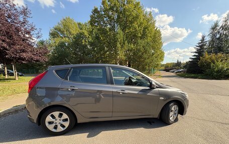 Hyundai Solaris II рестайлинг, 2015 год, 1 300 000 рублей, 8 фотография