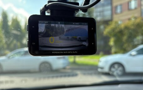 Hyundai Solaris II рестайлинг, 2015 год, 1 300 000 рублей, 9 фотография