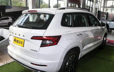 Skoda Karoq I, 2025 год, 2 335 001 рублей, 8 фотография