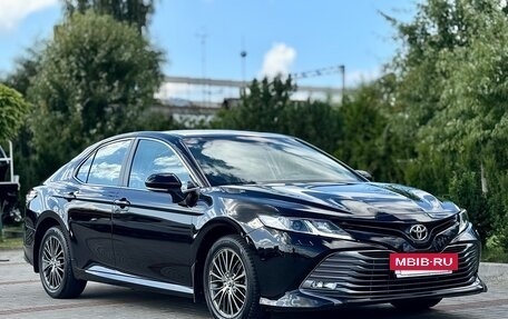 Toyota Camry, 2019 год, 2 590 000 рублей, 3 фотография