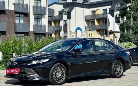 Toyota Camry, 2019 год, 2 590 000 рублей, 11 фотография