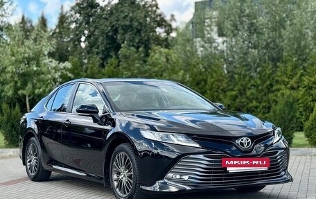 Toyota Camry, 2019 год, 2 590 000 рублей, 18 фотография