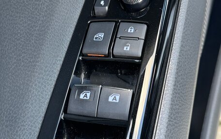Toyota Camry, 2019 год, 2 590 000 рублей, 34 фотография