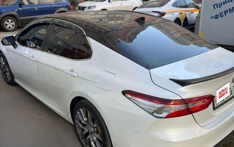 Toyota Camry, 2018 год, 2 100 000 рублей, 5 фотография