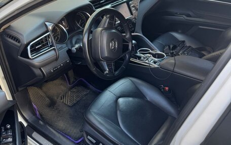 Toyota Camry, 2018 год, 2 100 000 рублей, 7 фотография