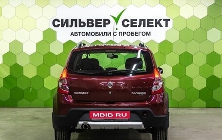 Renault Sandero I, 2013 год, 800 000 рублей, 4 фотография