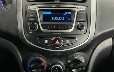 Hyundai Solaris II рестайлинг, 2016 год, 995 000 рублей, 21 фотография