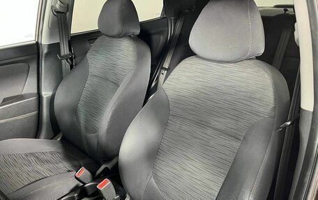 Hyundai Solaris II рестайлинг, 2016 год, 995 000 рублей, 24 фотография