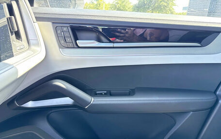 Porsche Cayenne III, 2025 год, 16 600 000 рублей, 21 фотография