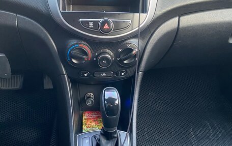 Hyundai Solaris II рестайлинг, 2015 год, 1 020 000 рублей, 10 фотография