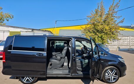 Mercedes-Benz V-Класс, 2016 год, 4 450 000 рублей, 2 фотография