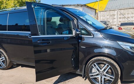 Mercedes-Benz V-Класс, 2016 год, 4 450 000 рублей, 10 фотография