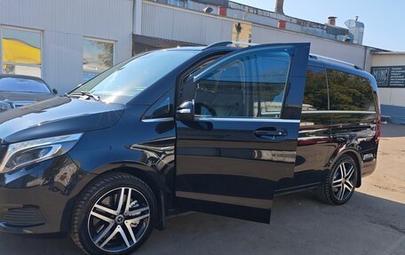 Mercedes-Benz V-Класс, 2016 год, 4 450 000 рублей, 3 фотография