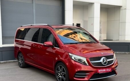 Mercedes-Benz V-Класс, 2019 год, 6 100 000 рублей, 3 фотография