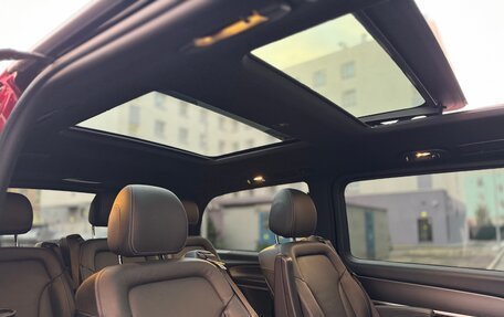 Mercedes-Benz V-Класс, 2019 год, 6 100 000 рублей, 21 фотография