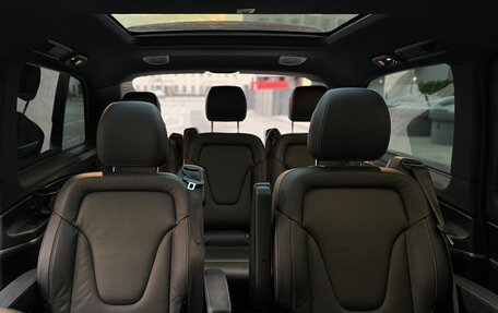 Mercedes-Benz V-Класс, 2019 год, 6 100 000 рублей, 23 фотография