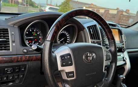 Toyota Land Cruiser 200, 2015 год, 4 199 000 рублей, 39 фотография