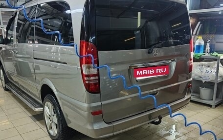 Mercedes-Benz Viano, 2010 год, 2 250 000 рублей, 15 фотография