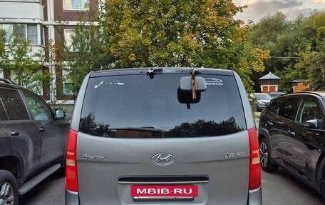 Hyundai Grand Starex Grand Starex I рестайлинг 2, 2011 год, 1 100 000 рублей, 2 фотография