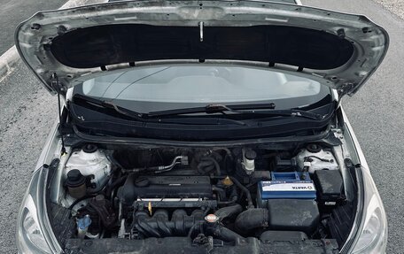 Hyundai Solaris II рестайлинг, 2011 год, 635 000 рублей, 7 фотография