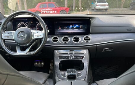 Mercedes-Benz E-Класс, 2019 год, 2 900 000 рублей, 7 фотография