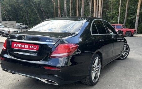 Mercedes-Benz E-Класс, 2019 год, 2 900 000 рублей, 2 фотография