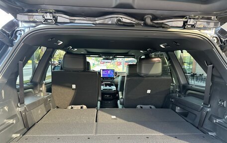 Toyota Sequoia, 2025 год, 13 799 000 рублей, 33 фотография