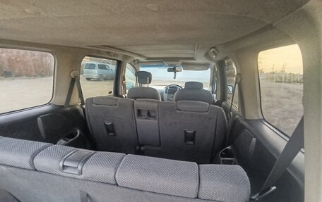 Nissan Lafesta I, 2005 год, 600 000 рублей, 7 фотография