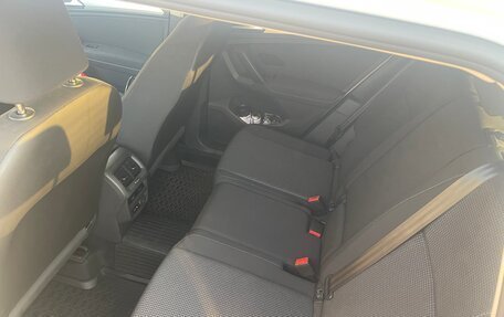 Volkswagen Tiguan II, 2020 год, 2 100 000 рублей, 13 фотография