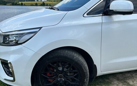 KIA Carnival III, 2019 год, 2 999 999 рублей, 10 фотография
