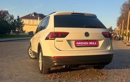 Volkswagen Tiguan II, 2020 год, 2 100 000 рублей, 5 фотография