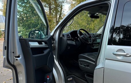 Volkswagen Multivan T6 рестайлинг, 2015 год, 3 250 000 рублей, 8 фотография