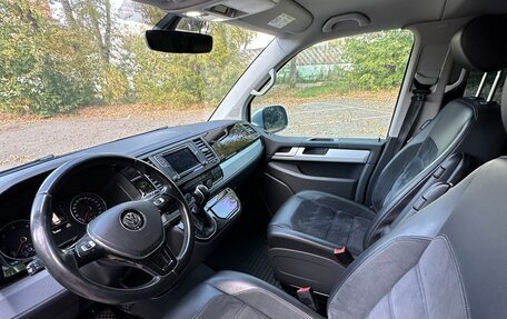 Volkswagen Multivan T6 рестайлинг, 2015 год, 3 250 000 рублей, 10 фотография