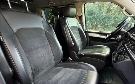 Volkswagen Multivan T6 рестайлинг, 2015 год, 3 250 000 рублей, 15 фотография