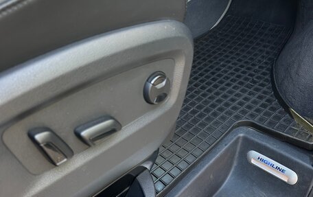 Volkswagen Multivan T6 рестайлинг, 2015 год, 3 250 000 рублей, 16 фотография