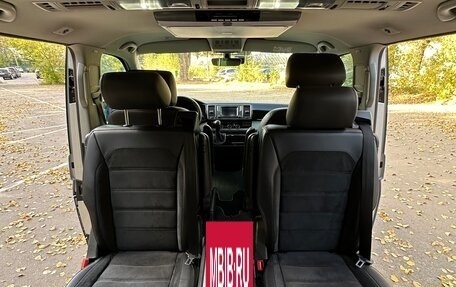 Volkswagen Multivan T6 рестайлинг, 2015 год, 3 250 000 рублей, 21 фотография