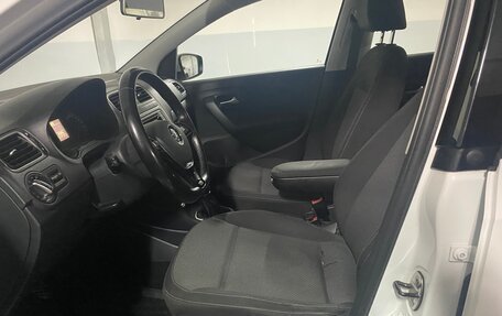 Volkswagen Polo VI (EU Market), 2017 год, 1 300 000 рублей, 8 фотография